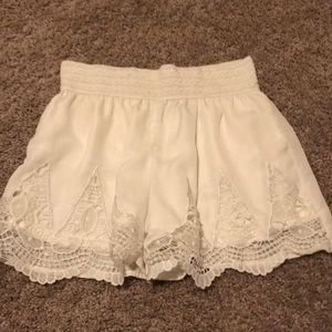 Cute white shorts